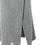Nilla Cape in Gray
